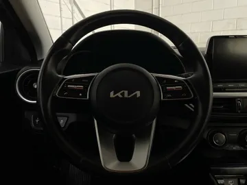 2024 Kia Forte5 - image 17