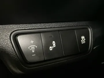 2024 Kia Forte5 - image 26
