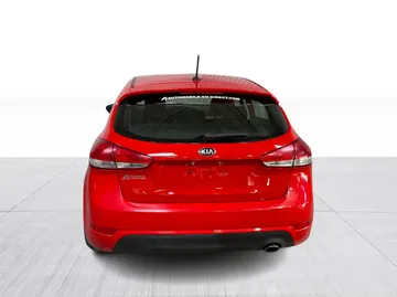 2016 Kia Forte 5 - image 11