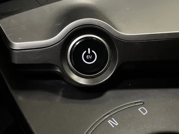 2023 Kia EV6 - image 22