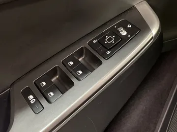 2023 Kia EV6 - image 23