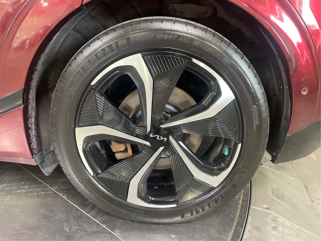 2022 Kia EV6 — photo 6