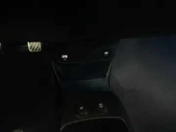 2022 Kia EV6 - image 35