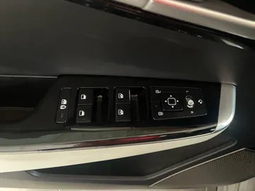 2022 Kia EV6 - image 30