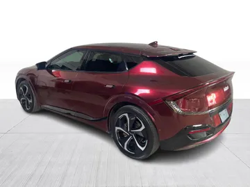2022 Kia EV6 - image 12