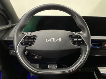 2022 Kia EV6 - image 15