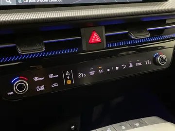 2022 Kia EV6 - image 24