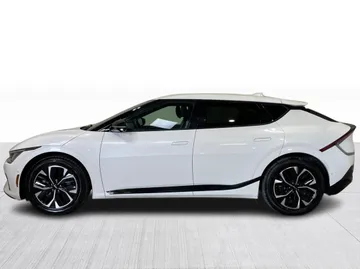 2022 Kia EV6 - image 6
