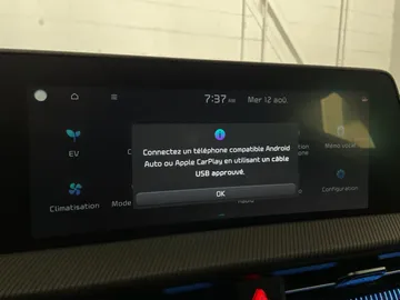 2022 Kia EV6 - image 28