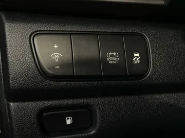 2019 Kia Niro - image 26