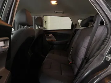 2019 Kia Niro - image 15