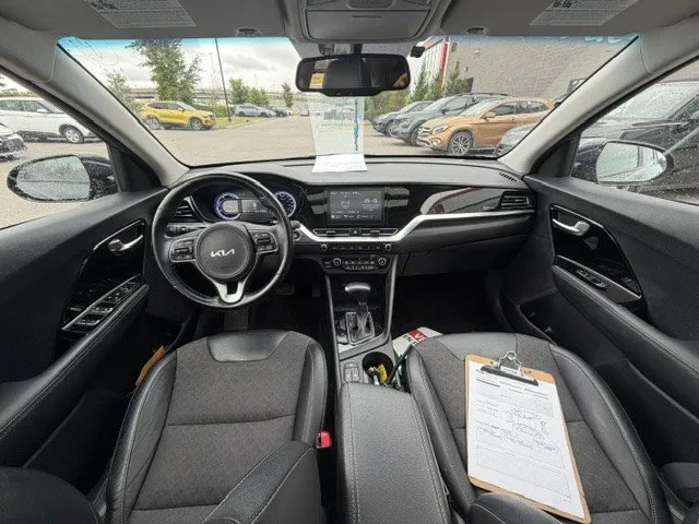 2022 Kia Niro — photo 8