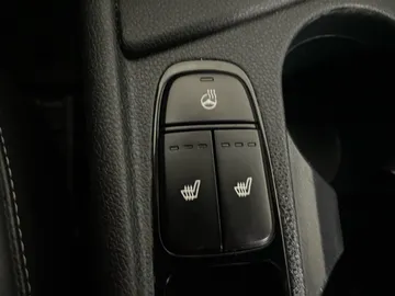 2019 Kia Niro - image 22