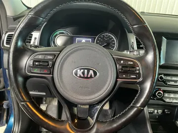 2019 Kia Niro - image 16