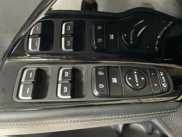 2019 Kia Niro - image 21