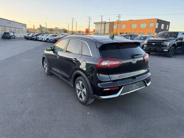2019 Kia Niro - image 6