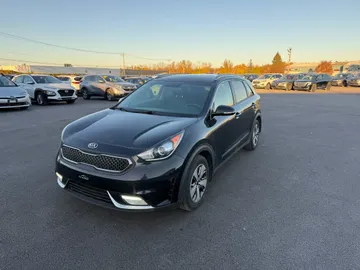 2019 Kia Niro - image 3