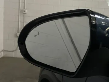 2020 Kia Niro Plug-In Hybrid - image 19