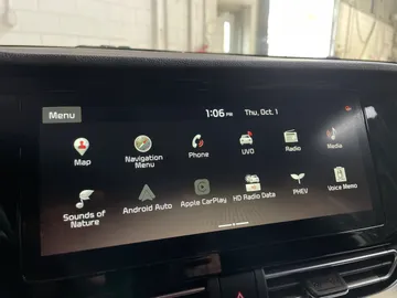 2020 Kia Niro Plug-In Hybrid - image 27