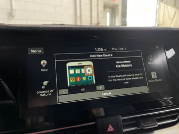 2020 Kia Niro Plug-In Hybrid - image 28