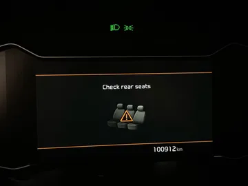 2022 Kia Niro Plug-In Hybrid - image 29