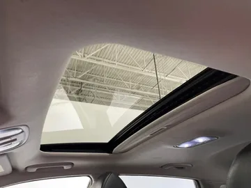 2020 Kia Niro EV - image 6