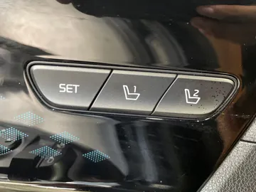 2020 Kia Niro EV - image 20