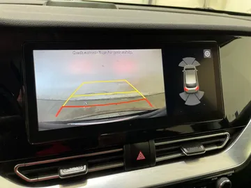 2020 Kia Niro EV - image 22