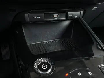 2023 Kia Niro EV - image 23