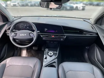 2023 Kia Niro EV - image 4
