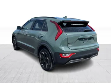 2023 Kia Niro EV - image 11