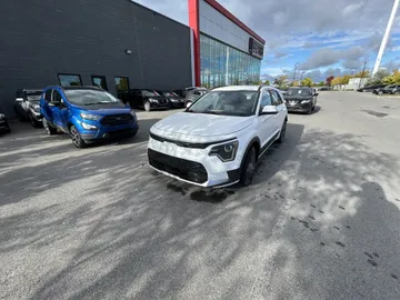 2023 Kia Niro EV - image 2