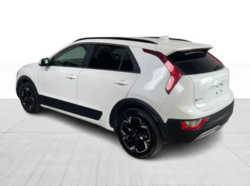 2024 Kia Niro EV - image 10