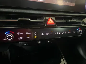 2024 Kia Niro EV - image 24