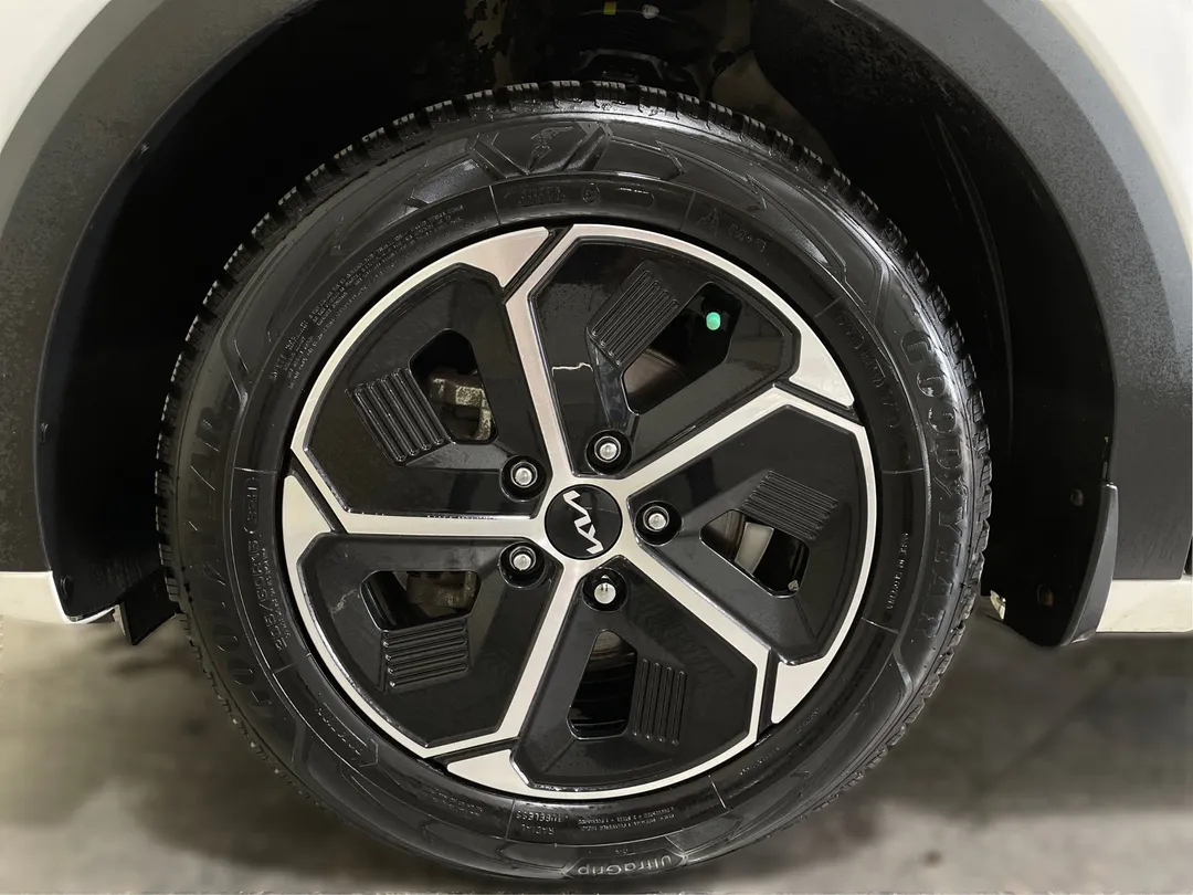 2024 Kia Niro — photo 5