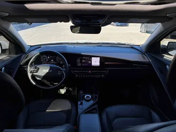2023 Kia Niro EV - image 9