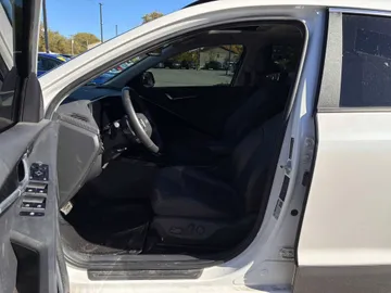 2023 Kia Niro EV - image 8