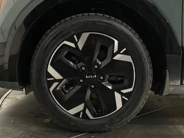 2023 Kia Niro EV - image 20
