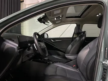 2023 Kia Niro EV - image 10