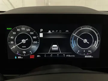 2023 Kia Niro EV - image 16