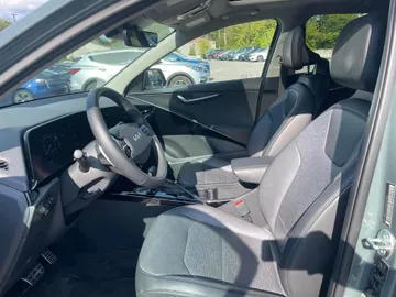 2024 Kia Niro - image 7