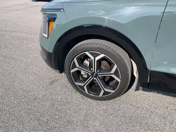 2024 Kia Niro - image 9