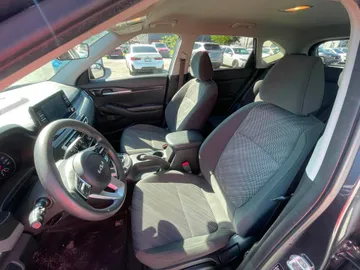 2023 Kia Seltos - image 8