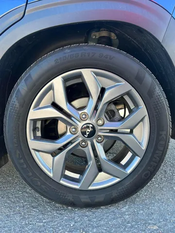 2024 Kia Seltos - image 10