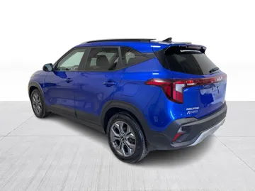 2024 Kia Seltos - image 11