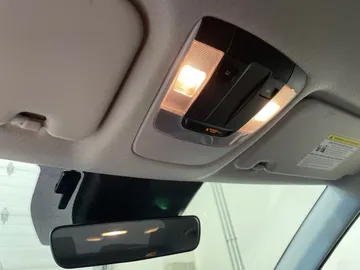 2024 Kia Seltos - image 16
