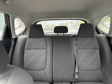 2025 Kia Seltos - image 8