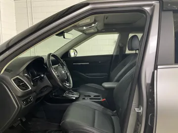 2021 Kia Seltos - image 3