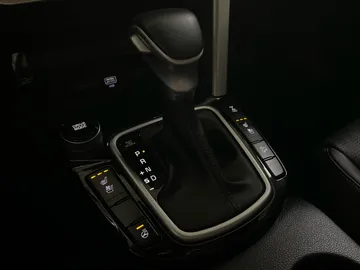2021 Kia Seltos - image 29