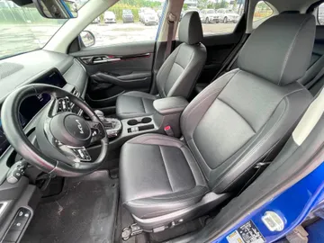 2024 Kia Seltos - image 8